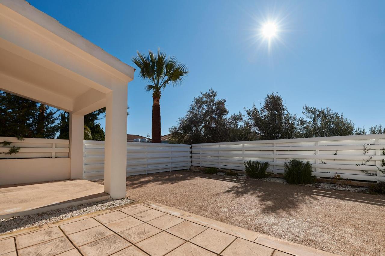קורל ביי Bungalow Casa Bonita By Ezoria Villas מראה חיצוני תמונה