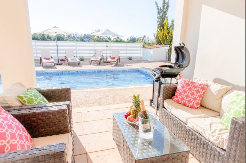 קורל ביי Bungalow Casa Bonita By Ezoria Villas מראה חיצוני תמונה